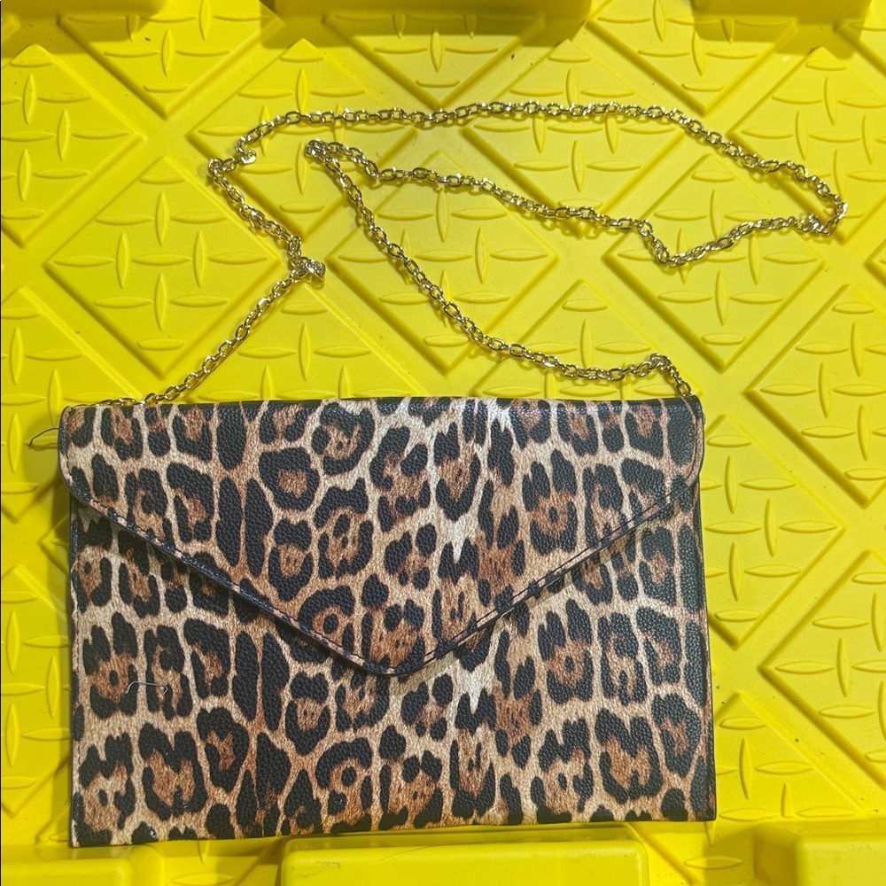 Leopard Print Chain Clutch